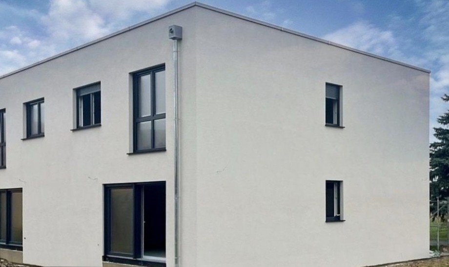 Giebelansicht Zweifamilienhaus Tauer