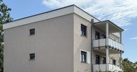 Bild (460c12826288633be9a16a311637724a): Vierraum-Wohnung mit eigenem Hausgarten und zwei Stellpl�tzen