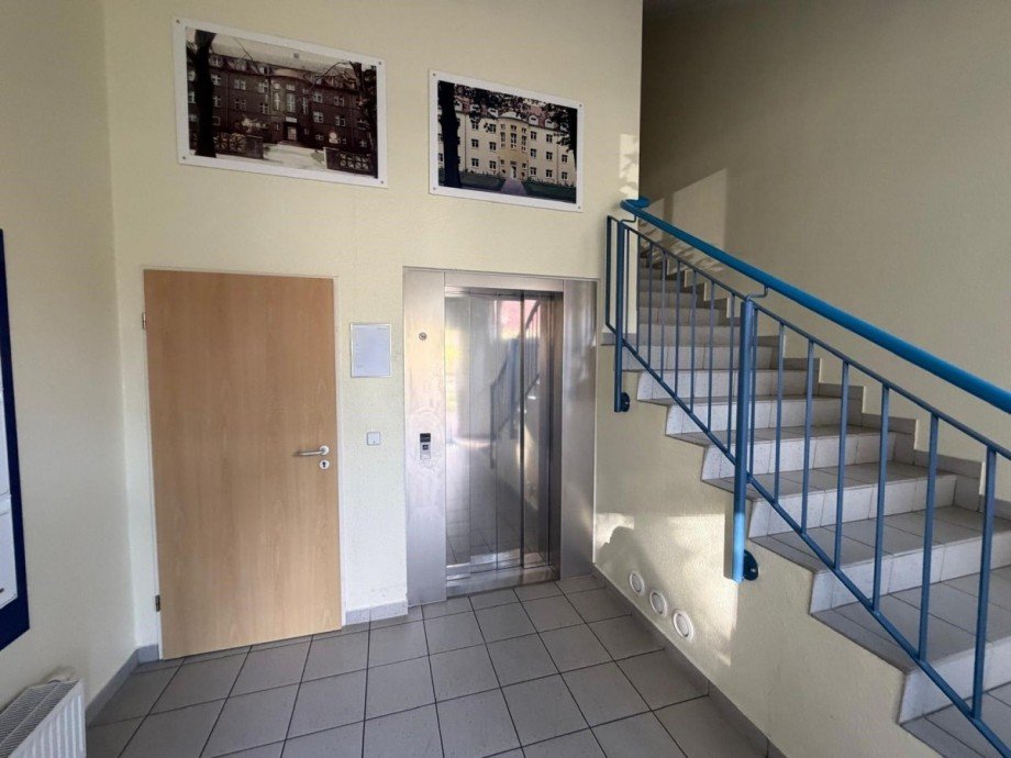 Aufzug und Treppenhaus Renditeobjekt Dahme