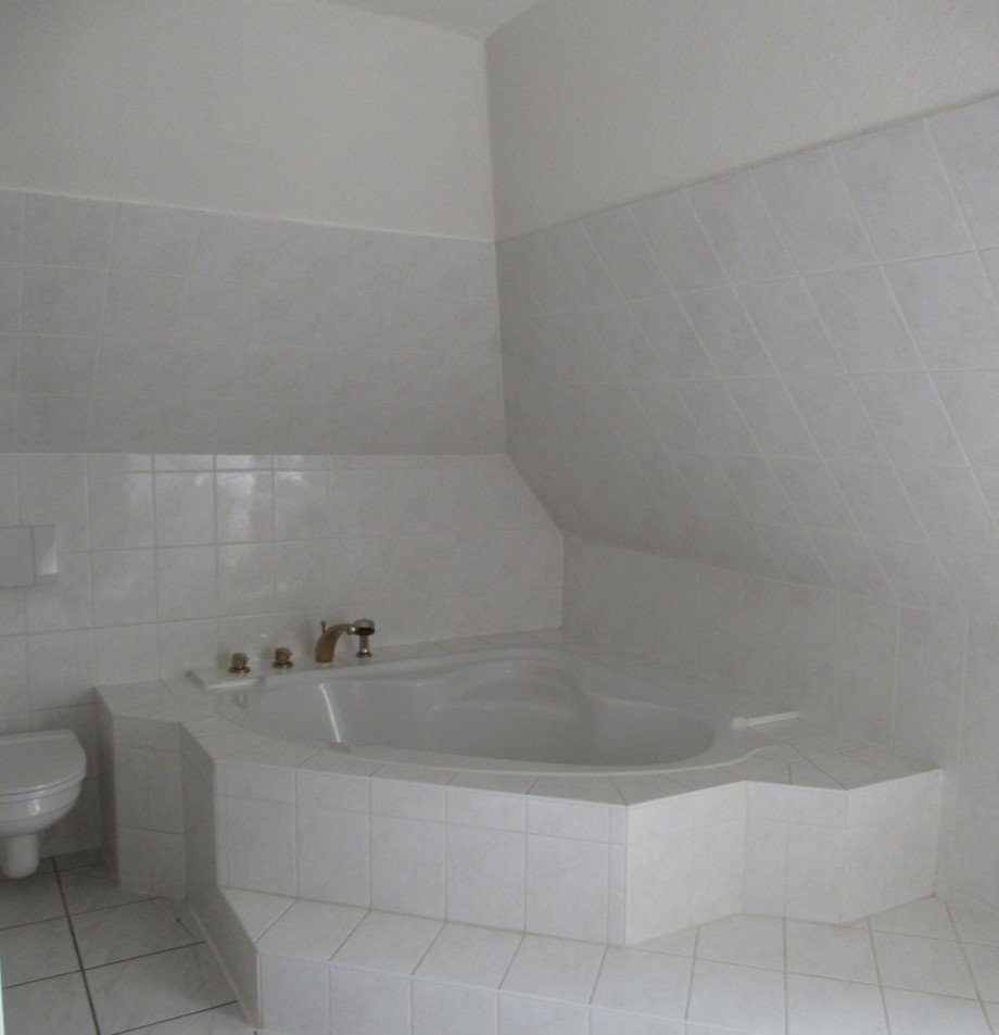 Bad mit Wanne Haus 1 Einfamilienhaus Cottbus