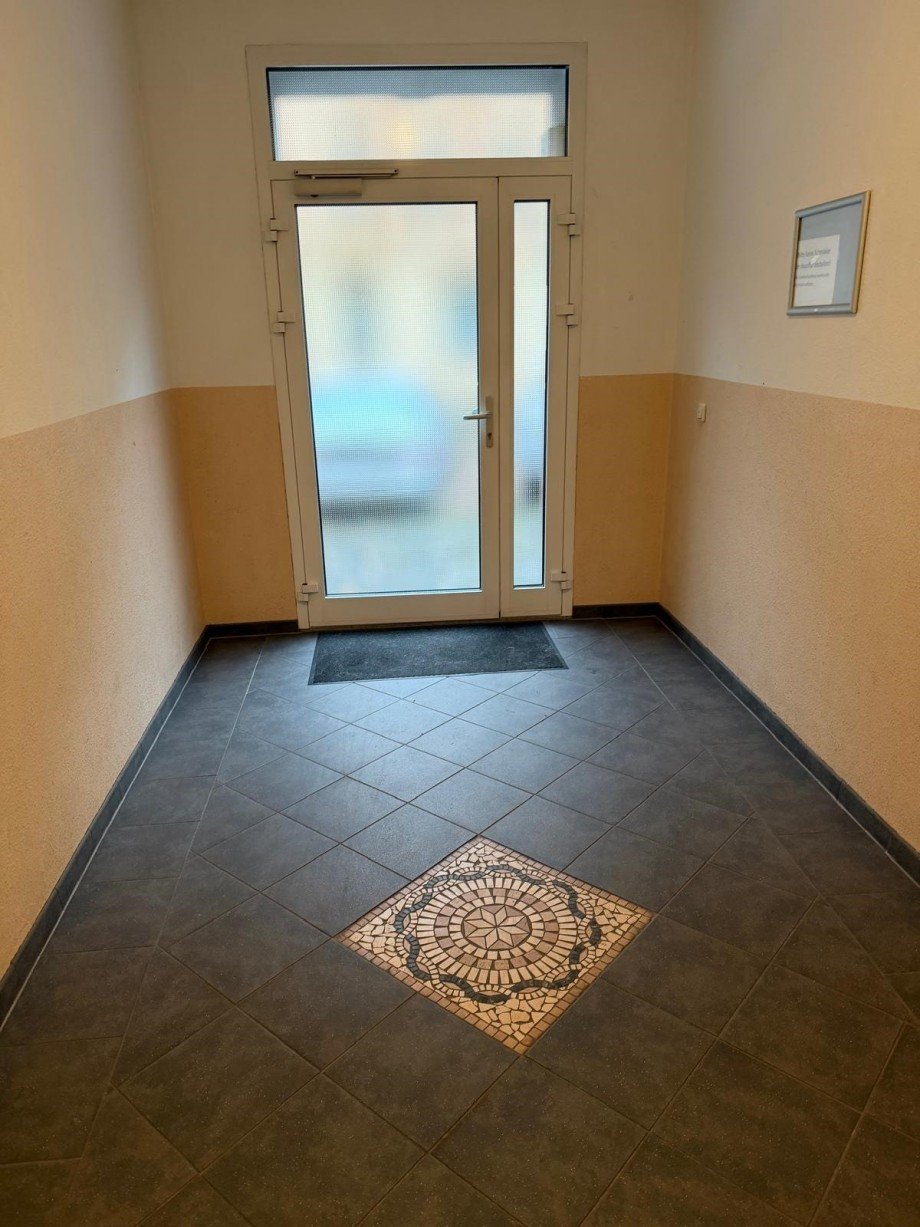 Hausflur L8 Mehrfamilienhaus Cottbus
