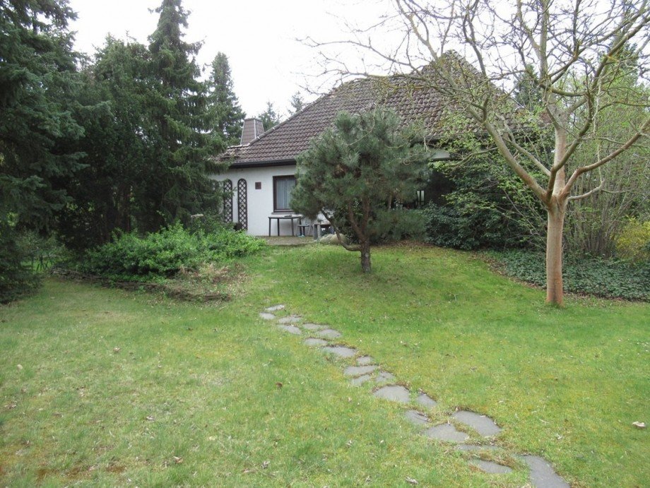 Weg zum Haus 1 Einfamilienhaus Cottbus