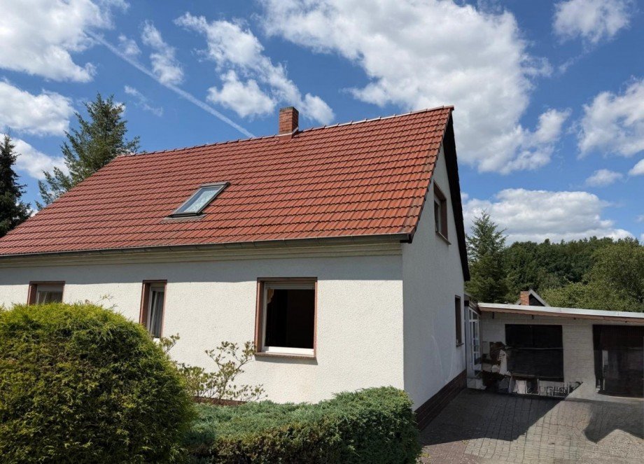 Garagenblick Einfamilienhaus Krauschwitz